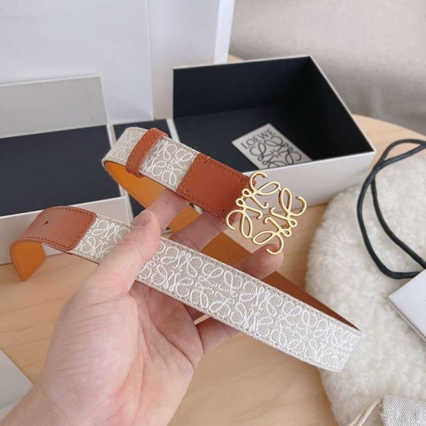 【ロエベ】ブレイデッドアナグラムベルト 本物 4.0cm lok62489
