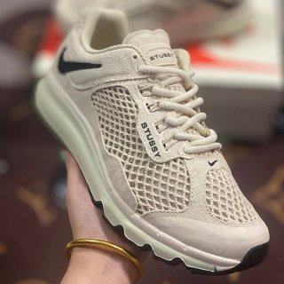 ステューシー × ナイキ 本物 エアマックス2013 "フォッシル" DM6447200
