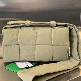 ボッテガ カセット 本物 ナイロン ショルダーバッグ bor31651