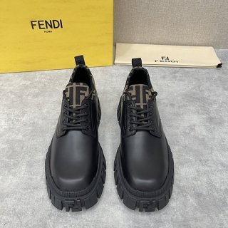 完売必至 フェンディ 本物 レースアップレザーシューズ fej64302