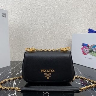 追跡付き 安いプラダ サフィアーノレザー ショルダーバッグ 本物 puo73540