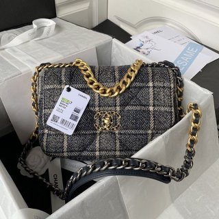 完売必至シャネル 19 ショルダーバッグ ハンドバッグ 本物 shg81705