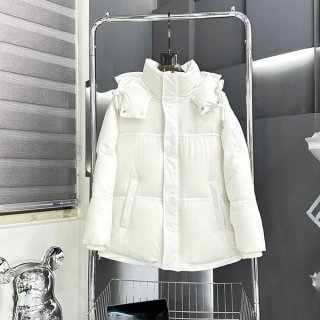 激安価格!アミ パリス コピー オーバーショート ダウンジャケット amc71395 激安価格!アミ パリス コピー オーバーショート ダウンジャケット amc71395