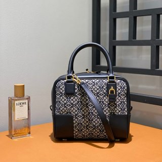最安値挑戦 ロエベ 大人気 アマソナ19 スクエア バッグ 本物 lov26460