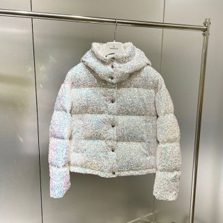 新色☆希少 モンクレール フード付 ダウンジャケット 本物 mom57802