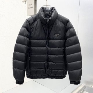 送料無料プラダ クロップド Re Nylon ダウンジャケット 本物 puk32850