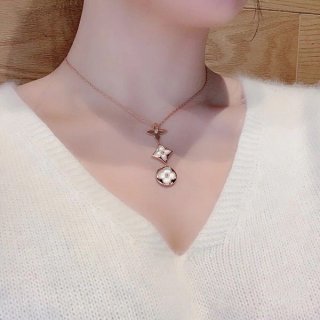 超話題!ルイヴィトン クラヴァット ブロッサム ナクレ ダイヤモンド 本物 Q94262