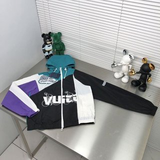 大人気!!新色 ルイヴィトン フーディ 本物 vul76114