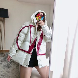 21-22AW ヴァレンティノ モンクレール 本物 ダウンジャケット ロゴ付 Vuy81892