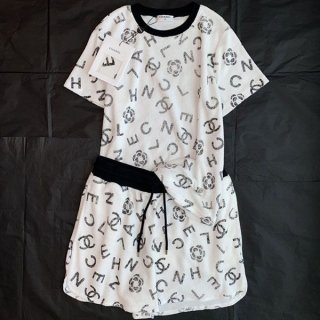 【日本未発売】シャネル ロゴ Tシャツ＆ ショーツ 上下セット 本物 shz83729