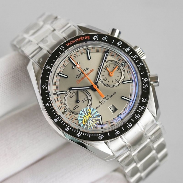 完売前に！オメガ スピードマスター 本物★レーシング マスター クロノメーター 44.25mm 329.30.44.51.06.001