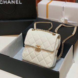 定番シャネル バックパック コピー CCマーク ホワイト リュック shj86425 定番シャネル バックパック コピー CCマーク ホワイト リュック shj86425