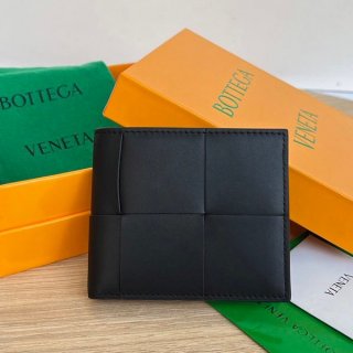 完売必至ボッテガヴェネタ 二つ折りウォレット 本物 ブラック 649603VBWD28803