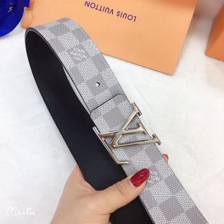 人気急上昇ルイヴィトン イニシャル 40MM リバーシブルベルト 本物 3色 vuu78031