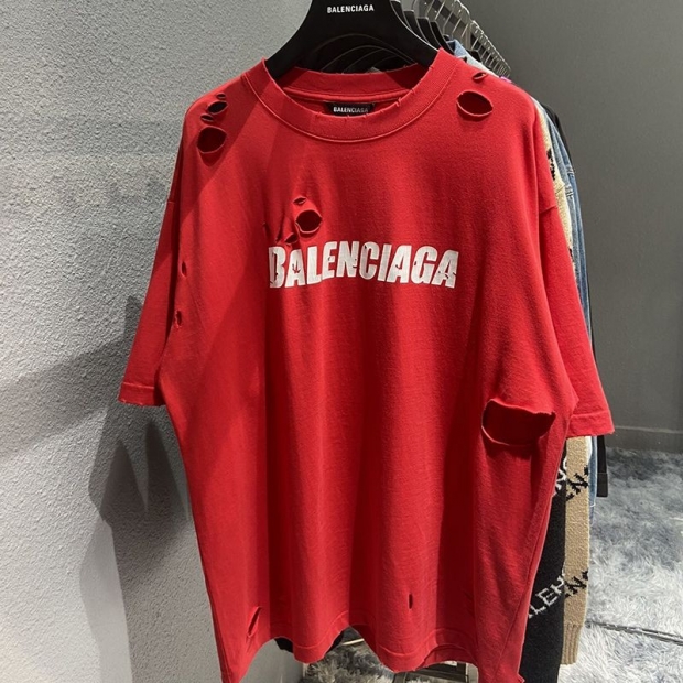 21-22AW【バレンシアガ】ロゴ入りコットンTシャツ 本物 bat02455