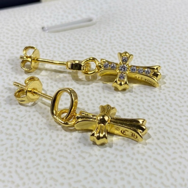 目を惹くカラー クロムハーツ ピアス 本物 CHクロス 22K&ダイヤモンド Kua60908