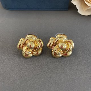 大人気！シャネル ピアス 本物 メタル & ラムスキン cc カメリア shx78192
