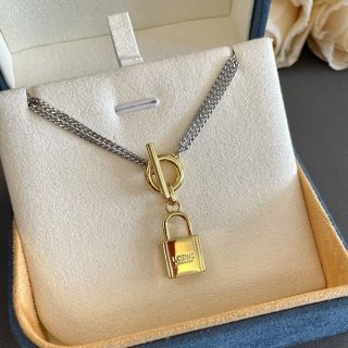 定番ロエベ スターリングシルバー南京錠チャーム 本物 J621241X03