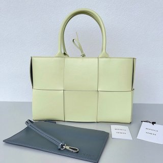 《大人気》ボッテガヴェネタ アルコ トート バッグ 本物 レモン ウォッシュド/サンダー 652867VMAY39419