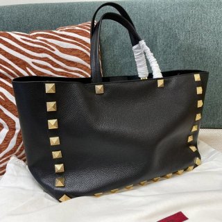 《大人気》新色☆希少 ヴァレンティノ トートバッグ 本物 レザー Vuf51379