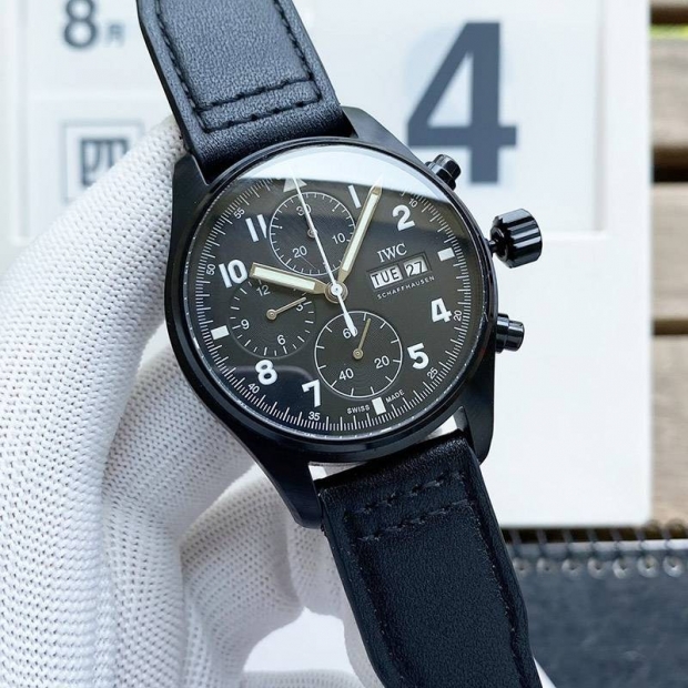 最安値挑戦IWC パイロットウォッチ 本物 クロノ オートマティック スピットファイア 2色 iwp50420