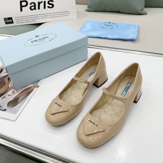 早い者勝ちプラダ 新作 ローヒールパンプス 本物 pug06152