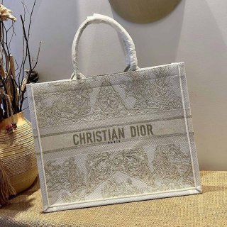 可愛いディオール ブックトートバッグ 本物ゴールドスター刺繍ロゴ 2サイズ dev96641