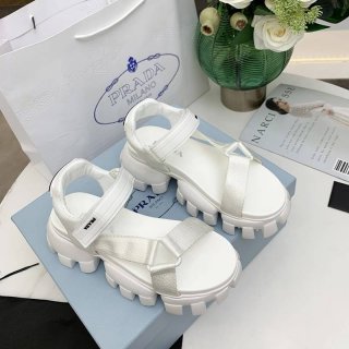 入手困難 プラダ 厚底モノリスフォームラバーサンダル 本物 pur66636