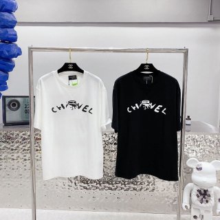 目を惹くカラーシャネル Tシャツ プリント プレタ クルーズ 新作 半袖 本物 shd05008