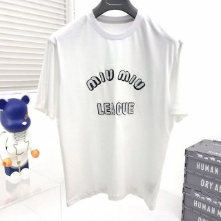 超話題!ミュウミュウ 本物 Leagueロゴ入りのアイコニックなTシャツ myu24874