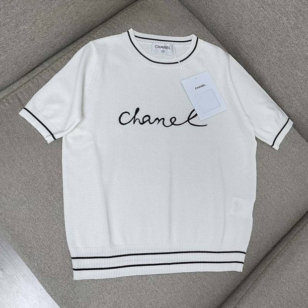 送料込シャネル ロゴTシャツ 本物 shv47892