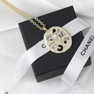 世界中で大人気シャネル CCロゴ ネックレス 本物 shp68283