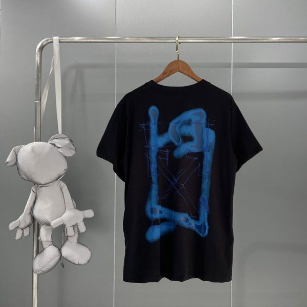 【日本未発売】オフホワイト 本物 マーカーアローコットンTシャツ ofw25928