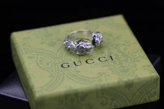 《大人気》グッチ タイガーヘッド 本物 シルバーリング *ギフトに◎12mm gux37839