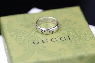 日本未入荷 グッチ リング 本物 ブラインド フォー ラブ gul73532