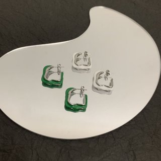 【超注目】ボッテガ ヴェネタ BTS CDジャケ ジミン着用ピアス 本物 2色 bob84427 【超注目】ボッテガ ヴェネタ BTS CDジャケ ジミン着用ピアス 本物 2色 bob84427