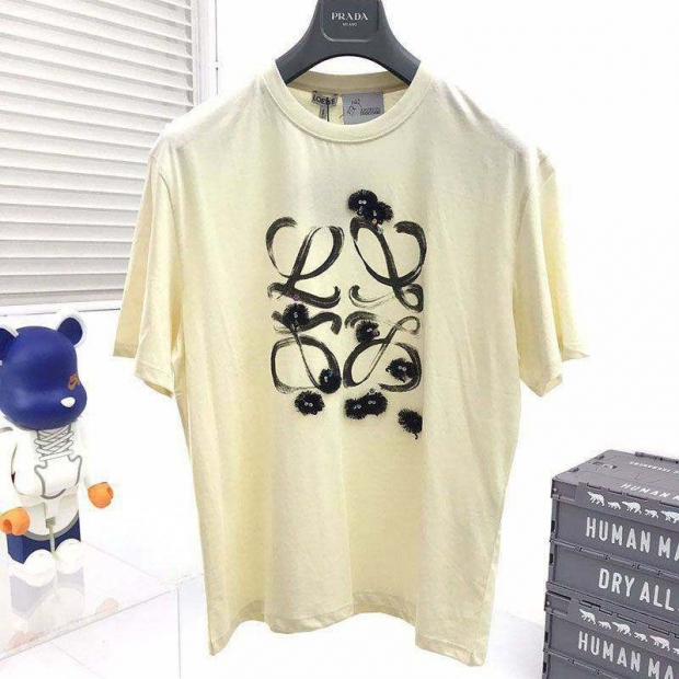 累積売上総額第１位！ロエベ × スタジオジブリ ロゴ Tシャツ 本物 loe80316