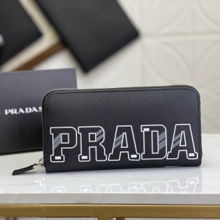 一目惚れプラダ 財布 本物 ラウンドファスナー 長財布 pus10520