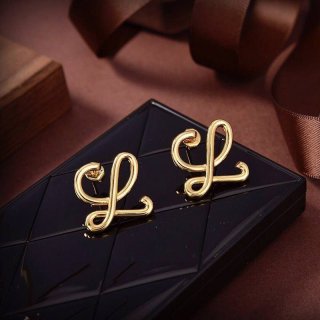大人気!!新色ロエベ 本物 アナグラム スタッド ピアス loa54822