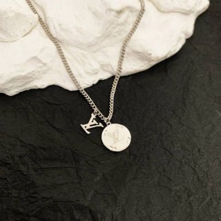 送料込ルイヴィトン LVロゴ ネックレス 本物 vue79786