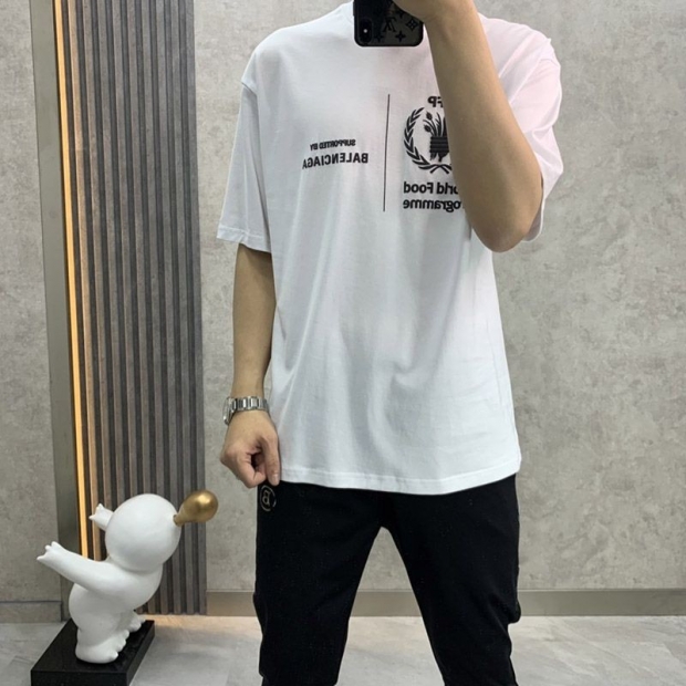 ☆超人気☆バレンシアガ 本物 WFP ミディアム Tシャツ ホワイト bal55512