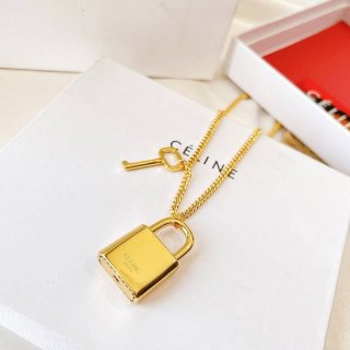 大人気!!新色セリーヌ 16セーズ コピー パドロック ネックレス Cep97445 大人気!!新色セリーヌ 16セーズ コピー パドロック ネックレス Cep97445