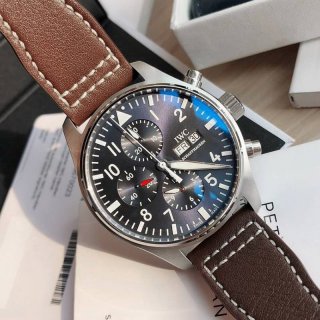 入手困難IWC 本物 パイロットウォッチクロノグラフ レーシング iwg74018
