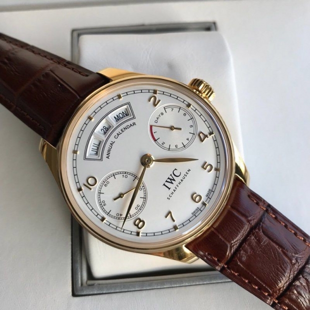 日本未入荷IWC ポルトギーゼ 本物 アニュアルカレンダー iwm22874