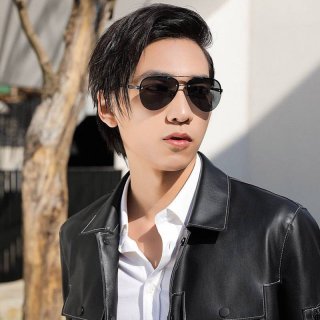 人気急上昇 ルイヴィトン サングラス 本物 クロックワイズ キャンバス vur23253