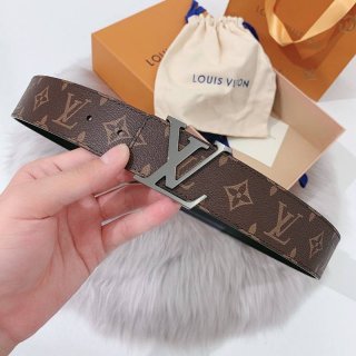 世界中で大人気ルイヴィトン 本物 サンチュールモノグラム プリント 40MM リバーシブルベルト vuv24885