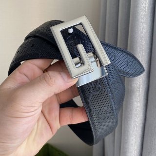 定番グッチ リバーシブル ベルト 本物 スクエアG バックル 35mm guz11020