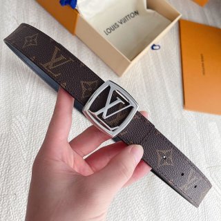 人気急上昇ルイヴィトン サンチュールLVスクエア 本物 30MM リバーシブルベルト vul50603