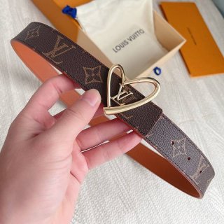 入手困難ルイヴィトン ベルト 本物 30MM【モノグラムとハートのタッグにきゅん★】 vul04212