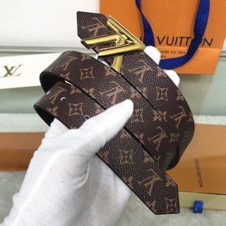 入手困難ルイヴィトン サンチュールツイスト コピー 30MM リバーシブル ベルト vuu07126 入手困難ルイヴィトン サンチュールツイスト コピー 30MM リバーシブル ベルト vuu07126